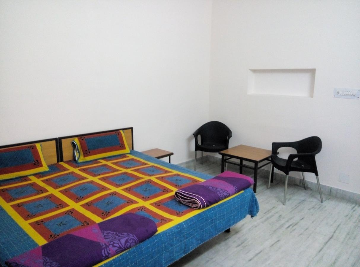 Sj Residency Hotel Dehradun Zewnętrze zdjęcie