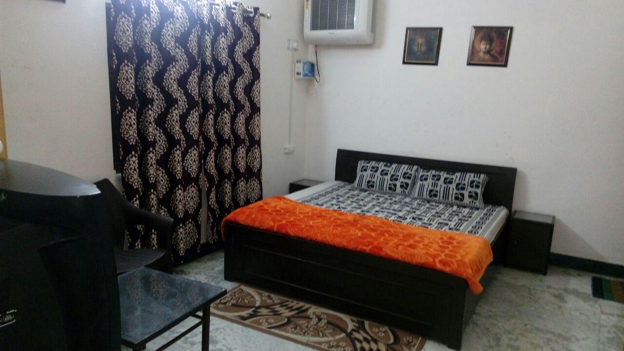 Sj Residency Hotel Dehradun Zewnętrze zdjęcie
